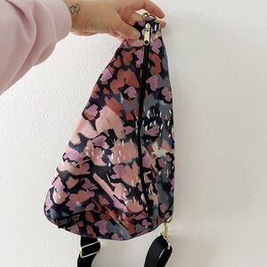 AMBER MASSEY X LOGAN & LENORA | Floral Collab Sling Bag | OS